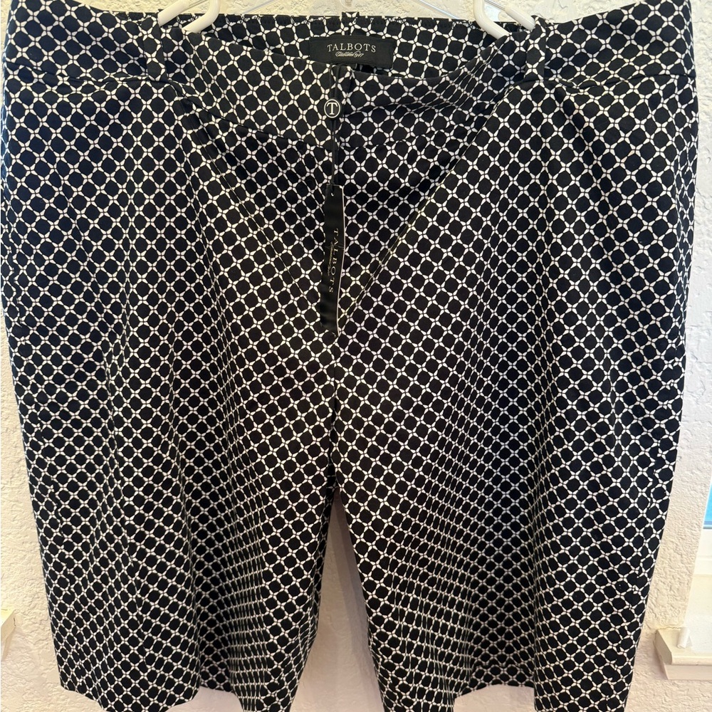 Talbots Chatham Short (pants)  Size 16